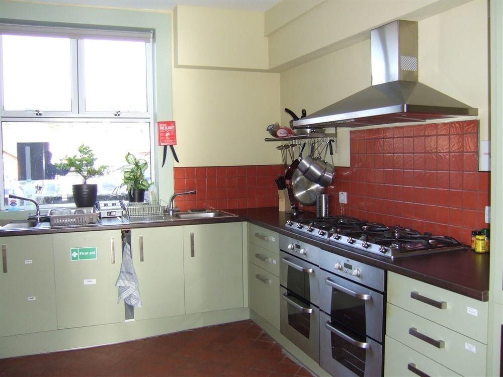 Llangollen Hostel Guest Rooms - No Dormitories - Self Catering Exterior photo