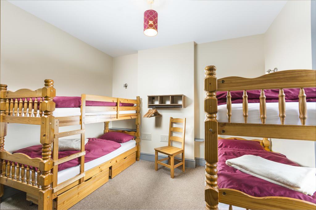 Llangollen Hostel Guest Rooms - No Dormitories - Self Catering Exterior photo